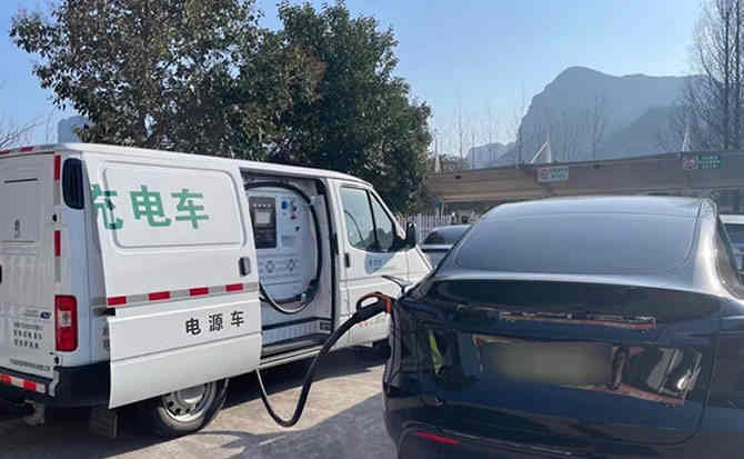 竞秀区汽车搭电